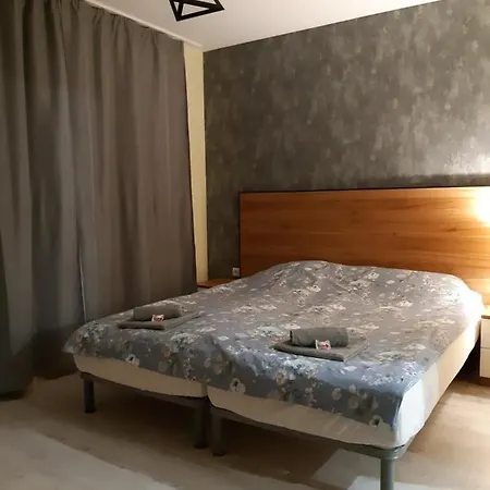 Carpe Diem Luxury Downtown Apartment ヴァルナ