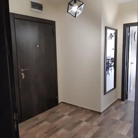 Carpe Diem Luxury Downtown Apartment